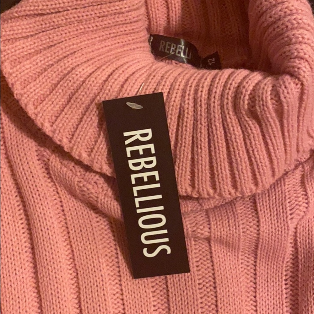 Sweater - Picture 3 of 3